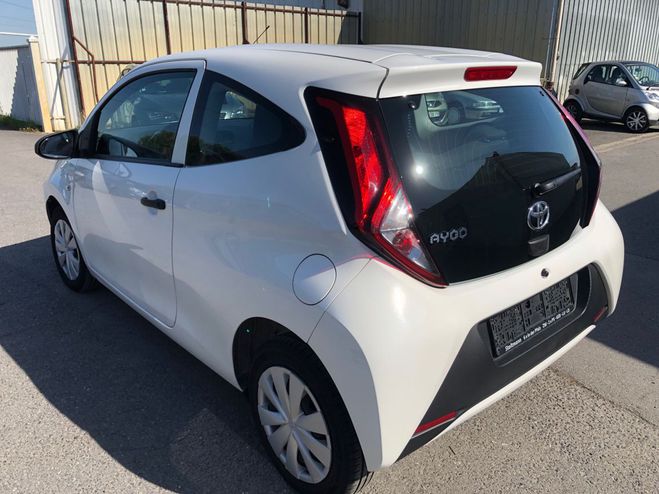 Toyota Aygo Aygo 1.0 VVT-i x Blanc de 2020