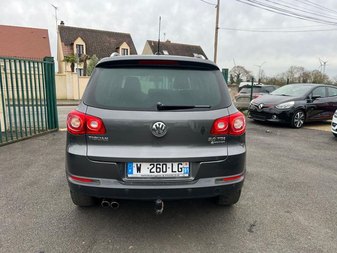 Volkswagen Tiguan Tiguan 2.0 TDI 170  team 4Motion GRIS de 2011