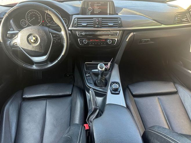 BMW Serie 3 Touring f30 318d xdrive 143 ch Rouge de 2013