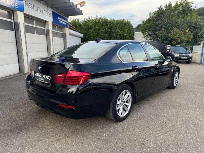 BMW Serie 5 518dA 150ch Lounge Noir de 2015