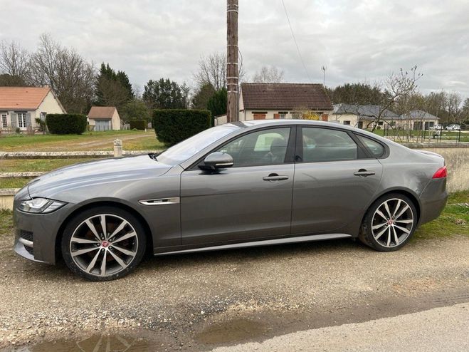 Jaguar XF V6 3.0 D 300CH PRESTIGE BVA Gris C de 2017