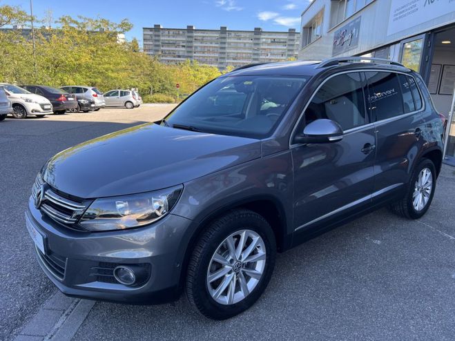 Volkswagen Tiguan 2.0 TDi 140 cv CARAT BlueMotion Gris de 2011