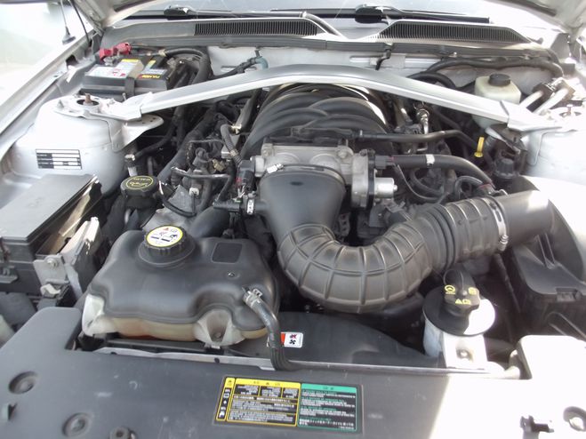 Ford Mustang  V8 GT 4.6l Convertible Gris argent de 2006