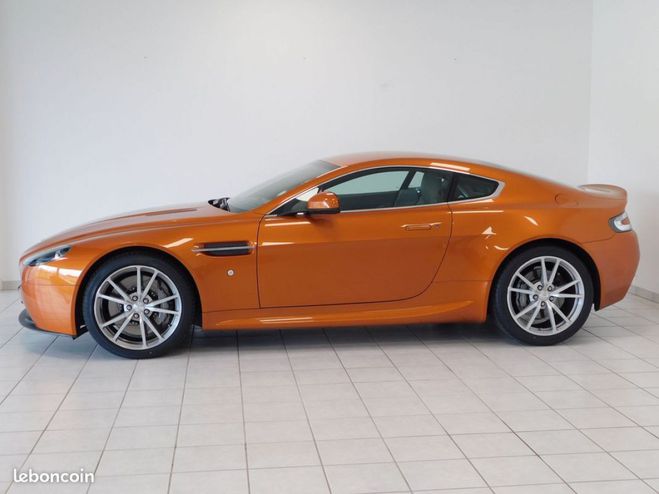 Aston martin V8 Vantage 4.7 426cv BVM- 2012- 23900 kms Orange de 2012