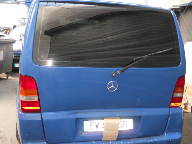 Mercedes VITO 2L2 - vente toutes pieces occasion Vito BLEU de 2000