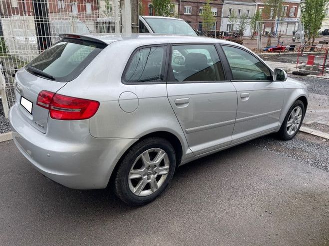 Audi A3 BVA SPORTBACK 1.6 TDI 105CH DPF  de 2010