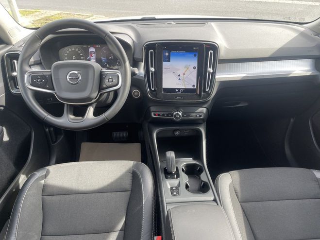 Volvo XC40 2.0 D3 MOMENTUM PRO GEARTRONIC Blanc de 2020