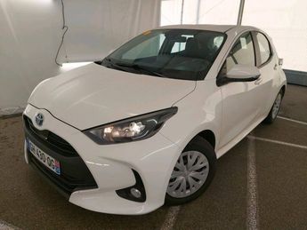  Voir détails -Toyota Yaris Affaires Hybride 116h Dynamic Business A à Seilhac (19)