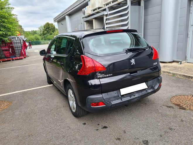 Peugeot 3008 hdi BUSNESS 1.6 115 5500 Noir de 2013