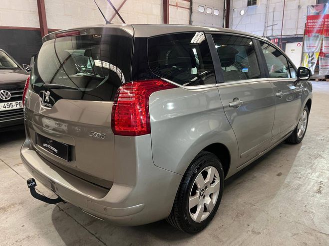 Peugeot  5008 1.2 Puretech Active S&S 7Pl GRIS de 2016