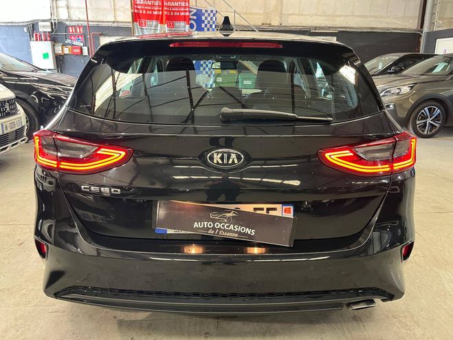 Kia  Ceed III 1.0 T-GDI 100ch Active Business GRIS FONCE de 2021