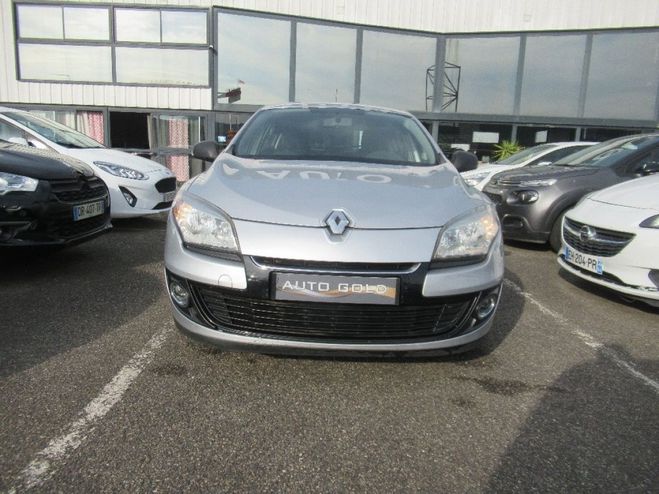 Renault Megane III dCi 90 eco2 Expression Clim/Regulate Gris Clair de 2012