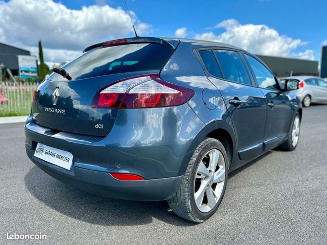 Renault Megane III Phase 2 1.5 DCI 110ch LIMITED Gris de 2015