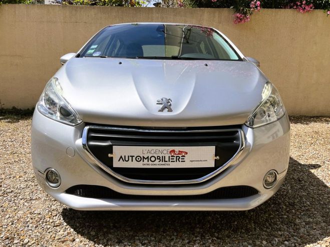 Peugeot 208 1.2 PURETECH 82 ALLURE 5P Gris de 2015