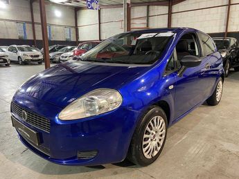  Voir détails -Fiat  Grande Punto  1.2 8v 65ch Dynamic 3p à Sainte-Genevive-des-Bois (91)