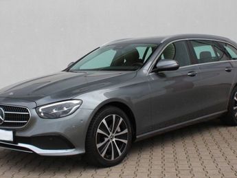  Voir détails -Mercedes Classe E V (2) 300 AVANGARDE LINE 9G-TRONIC HYBRI à Saint-Patrice (37)