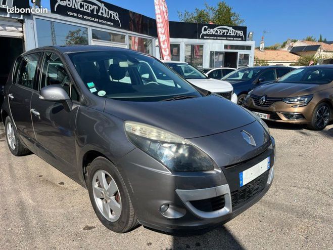 Renault Megane scenic iii 130 cv Beige de 2010