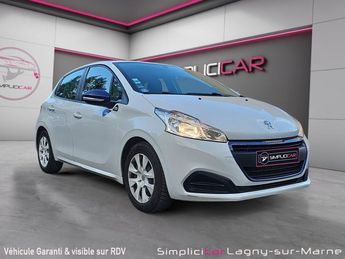  Voir détails -Peugeot 208 1.2 PureTech 68ch BVM5 Like - Entretien  à Lagny-sur-Marne (77)