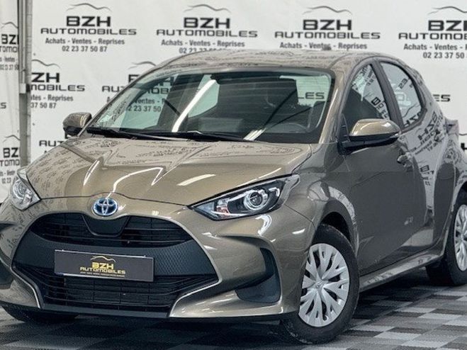 Toyota Yaris 116H DYNAMIC 5P * PREMIRE MAIN / GARANT Sable de 2022