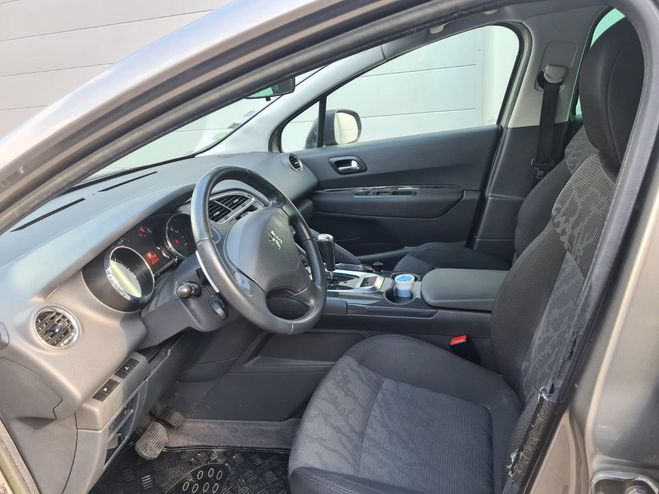 Peugeot 3008 1.6 hdi Beige de 2011