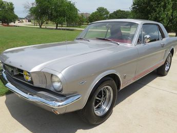  Voir détails -Ford Mustang COUPE V8 01.76.63.32.16 à  Le Havre (76)