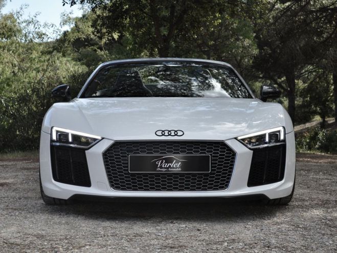 Audi R8 Spyder MAGNIFIQUE 5.2 FSI V10 PLUS 610ch Blanc de 2017