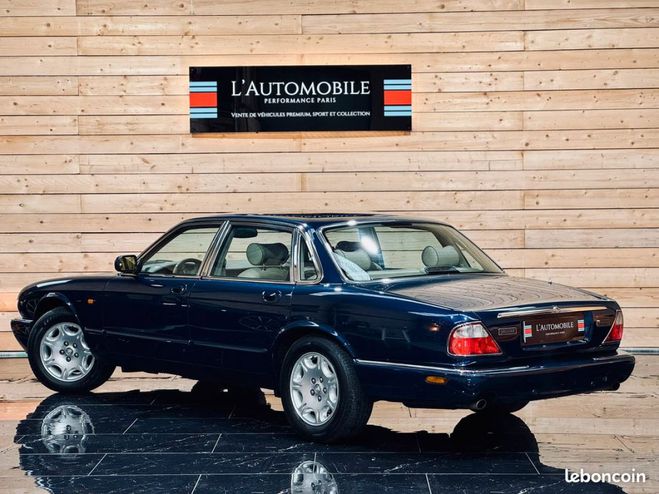 Jaguar XJ 8 3.2 sovereign bva Bleu de 2002