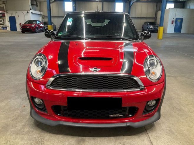 Mini Cabrio JOHN COOPER WORKS 211CH Rouge de 2013