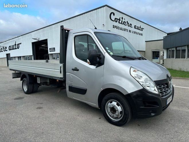 Renault Master 24990 ht plateau fixe 4m30  de 2018