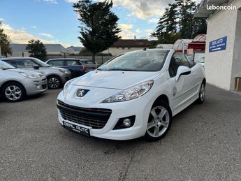  Voir détails -Peugeot 207 CC 1.6 HDi 110ch Serie 64 à Saint-Martin-d'Hres (38)