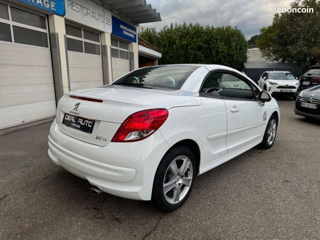 Peugeot 207 CC 1.6 HDi 110ch Serie 64 Blanc de 2015