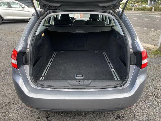 Peugeot 308 SW 1.2 130ch SetS BVM6 Allure Gris de 2016