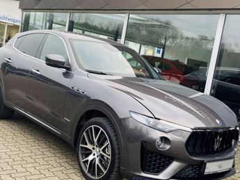  Voir détails -Maserati Levante 3.0 V6 430ch à Montfermeil (93)