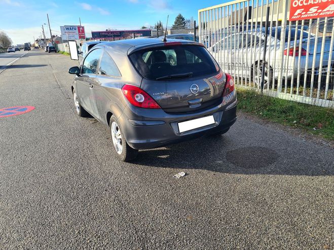 Opel Corsa TWINPORT  GRAPHITE    GPS 1 ER MAIN 5300 Gris fonc de 2014