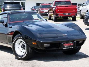  Voir détails -Chevrolet Corvette C3 stingrey l48 1977 tout compris à Paris (75)