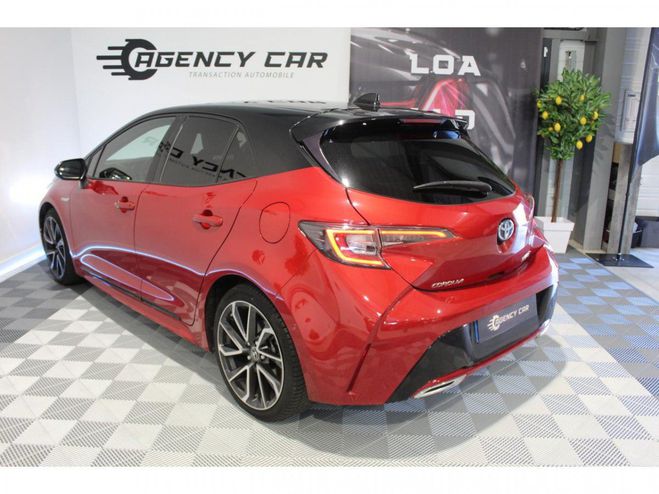 Toyota Corolla Hybride 180h - BV CVT BERLINE Collection ROUGE CLAIR de 2020