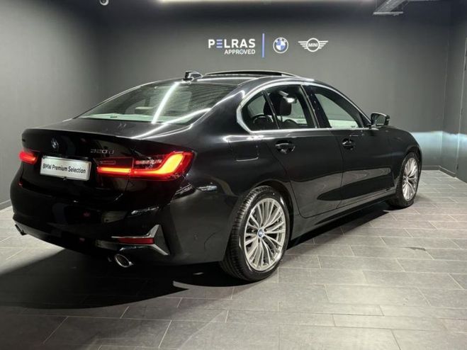 BMW Serie 3 320dA 190ch Luxury Saphirschwarz Mtal de 2019