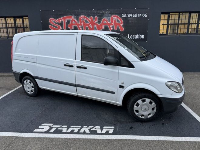 Mercedes Vito FG 111CDI COMPACT 2T7 CLIM Blanc de 2005