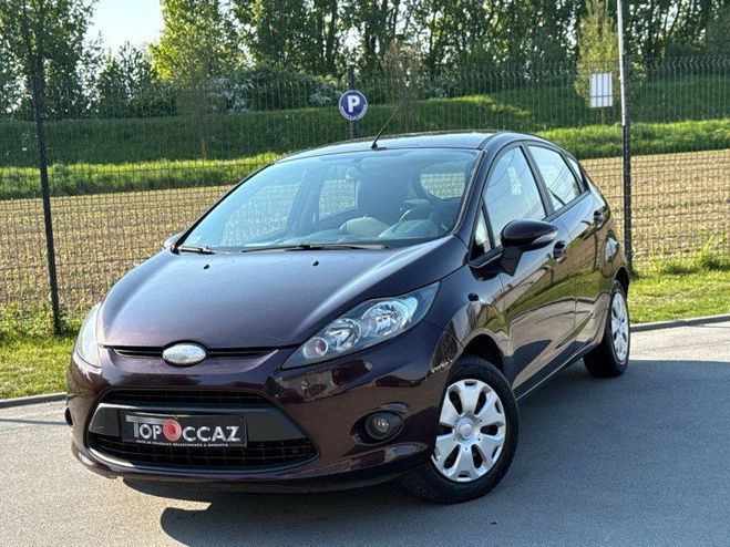 Ford Fiesta 1.6 TDCI 90CH TREND 5P * 126.000KM * CLI MAUVE de 2010