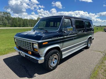  Voir détails -Ford Econoline Club Wagon E-Series E-150 3dr Cargo à  Le Havre (76)