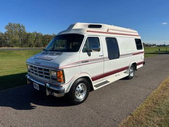  Voir détails -Dodge B Series Van B250 à  Le Havre (76)