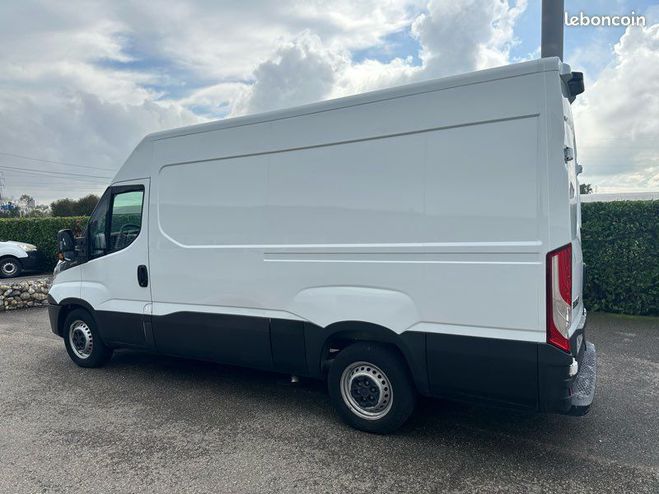 Iveco Daily 14990 ht fourgon l2h2 v12 35s14  de 2020