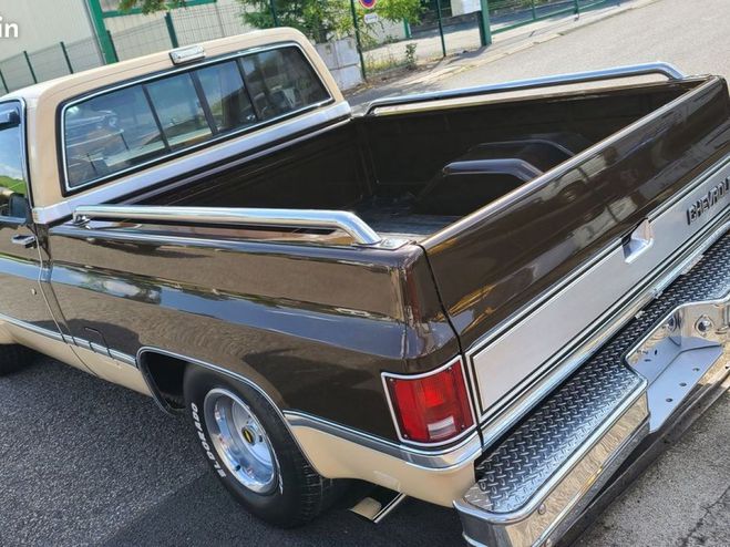 Chevrolet C10 Silverado V8, Restauration Totale Beige de 1986