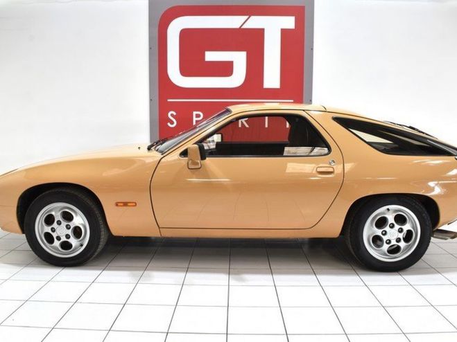 Porsche 928  Kaschmir Beige 502 de 1977
