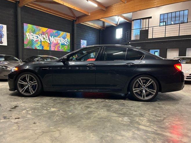 BMW M5 F10 V8 4.4 l Biturbo 560 ch Berline pas  Gris de 2012