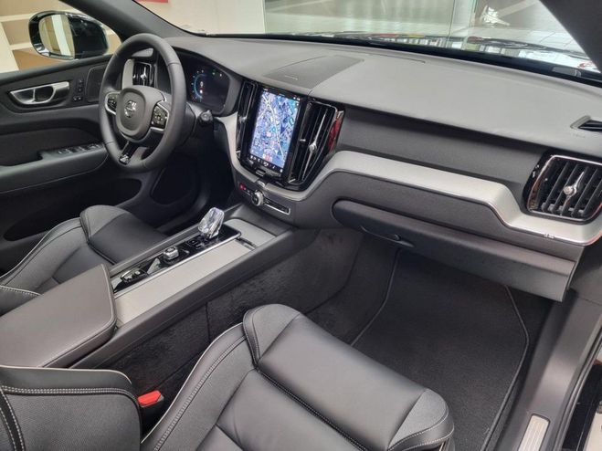 Volvo XC60 II (2) T6 RECHARGE AWD 253 + 145 BLACK E Noir Mtal de 2025