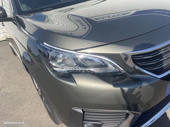 Peugeot 5008 1.5 BlueHDi 130ch E6.c Allure S&S 6cv Gris de 2019