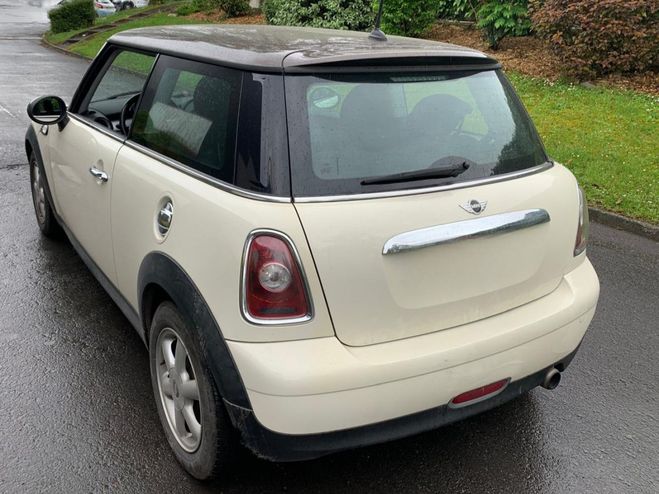 Mini One 1.4i - 75 (5 CV) 2009 Beige de 2009