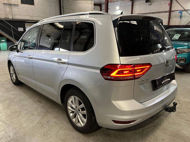 Volkswagen  Touran 1.6 TDI 115ch FAP Carat DSG7 7 places GRIS de 2019