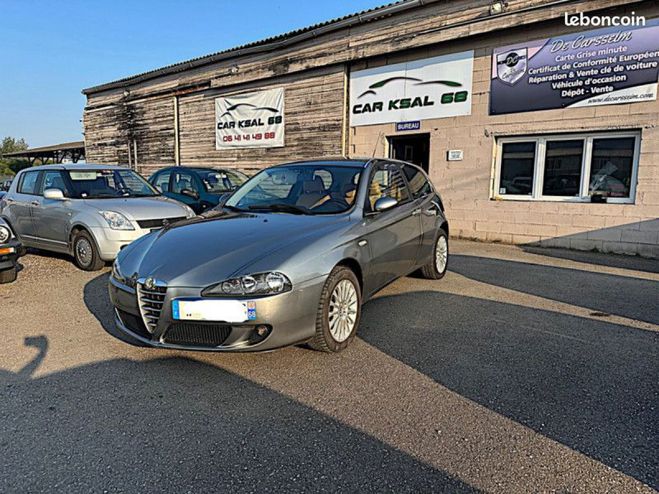 Alfa romeo 147 1.6 120CH SELECTIVE 5P Beige de 2004